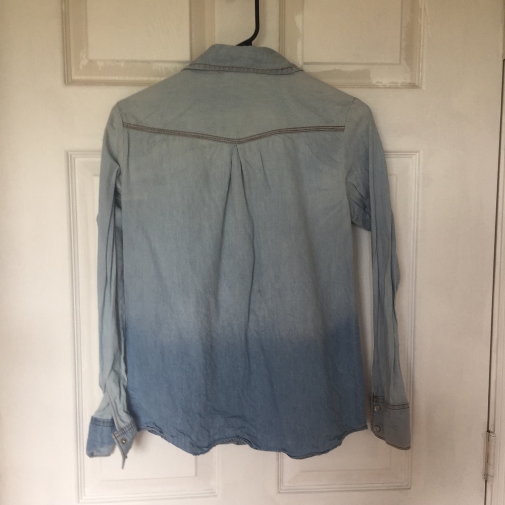 Mudd chambray top - Picture 2 of 2